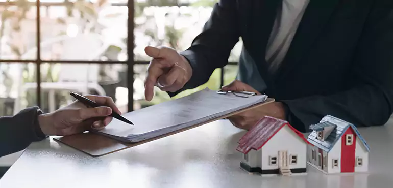 Sell House in Default Before Auction – Stop Eviction and Protect Your Future